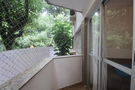 Varanda de apartamento para alugar com 3 quartos, 93m² em Tortuga, Guarujá