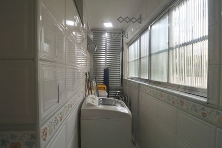Apartamento para alugar com 93m², 3 quartos e 1 vagaÁrea de Serviço