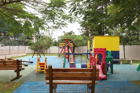 Apartamento à venda com 42m², 2 quartos e sem vagaÁrea comum - Playground