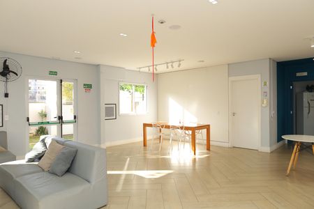 Apartamento à venda com 42m², 2 quartos e sem vagaÁrea comum - Salão de festas