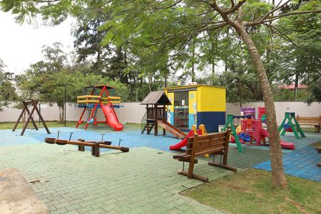 Apartamento à venda com 42m², 2 quartos e sem vagaÁrea comum - Playground
