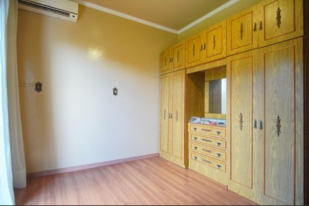 Casa à venda com 177m², 6 quartos e 3 vagasQuarto 1