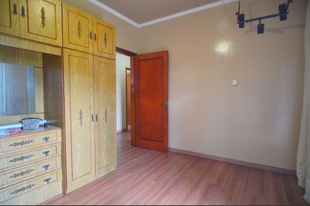 Casa à venda com 177m², 6 quartos e 3 vagasQuarto 1