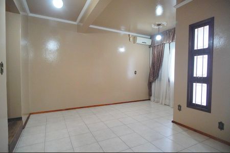 Casa à venda com 177m², 6 quartos e 3 vagasSala