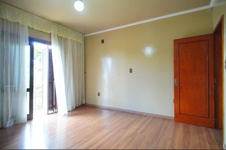 Casa à venda com 177m², 6 quartos e 3 vagassuite