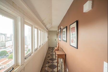 Apartamento para alugar com 210m², 3 quartos e 2 vagas Apartamento para alugar com 210m², 3 quartos e 2 vagasHall de entrada do apartamento