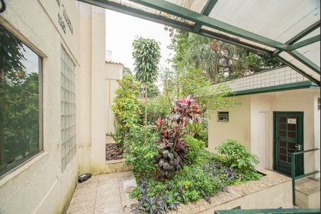 Apartamento para alugar com 210m², 3 quartos e 2 vagas Apartamento para alugar com 210m², 3 quartos e 2 vagasHall de entrada