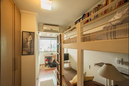 Apartamento para alugar com 210m², 3 quartos e 2 vagas Apartamento para alugar com 210m², 3 quartos e 2 vagasSuíte 3