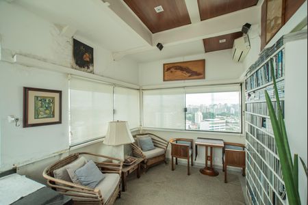 Apartamento para alugar com 210m², 3 quartos e 2 vagas Apartamento para alugar com 210m², 3 quartos e 2 vagasSala
