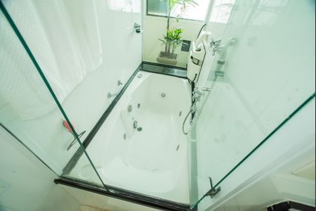 Apartamento para alugar com 210m², 3 quartos e 2 vagas Apartamento para alugar com 210m², 3 quartos e 2 vagasBanheiro da Suíte 3
