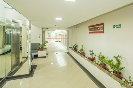 Apartamento para alugar com 210m², 3 quartos e 2 vagas Apartamento para alugar com 210m², 3 quartos e 2 vagasHall social