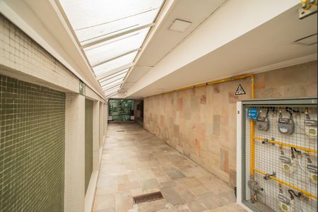 Apartamento para alugar com 210m², 3 quartos e 2 vagas Apartamento para alugar com 210m², 3 quartos e 2 vagasHall de entrada