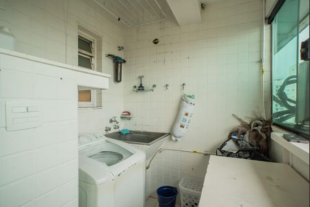 Apartamento para alugar com 210m², 3 quartos e 2 vagas Apartamento para alugar com 210m², 3 quartos e 2 vagasÁrea de Serviço