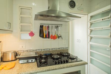 Apartamento para alugar com 210m², 3 quartos e 2 vagas Apartamento para alugar com 210m², 3 quartos e 2 vagasCozinha