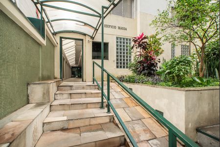 Apartamento para alugar com 210m², 3 quartos e 2 vagas Apartamento para alugar com 210m², 3 quartos e 2 vagasHall de entrada
