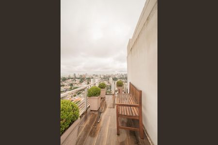 Apartamento para alugar com 210m², 3 quartos e 2 vagas Apartamento para alugar com 210m², 3 quartos e 2 vagasSolário