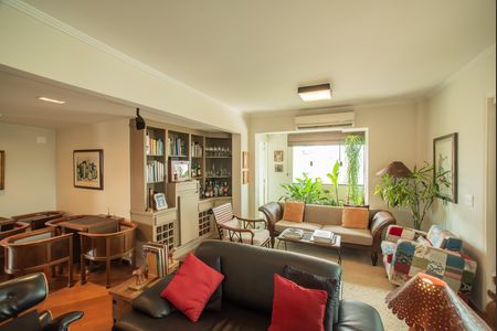 Apartamento para alugar com 210m², 3 quartos e 2 vagas Apartamento para alugar com 210m², 3 quartos e 2 vagasSala