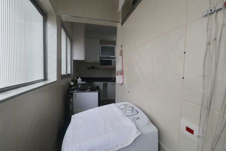 Apartamento para alugar com 93m², 3 quartos e 1 vagaÁrea de Serviço