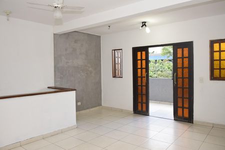 Sala de casa para alugar com 1 quarto, 100m² em Jardim Castilho, Embu das Artes