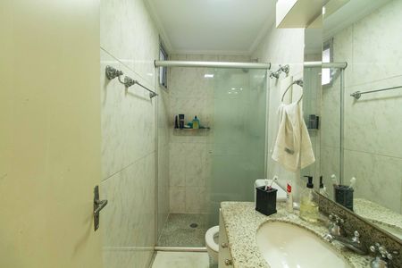 Apartamento à venda com 70m², 3 quartos e 2 vagas Apartamento à venda com 70m², 3 quartos e 2 vagasBanheiro 2