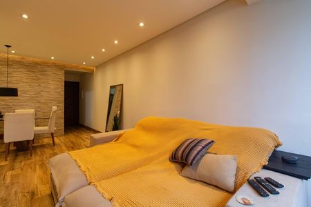Apartamento à venda com 70m², 3 quartos e 2 vagas Apartamento à venda com 70m², 3 quartos e 2 vagasSala
