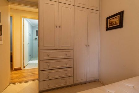 Apartamento à venda com 70m², 3 quartos e 2 vagas Apartamento à venda com 70m², 3 quartos e 2 vagasQuarto