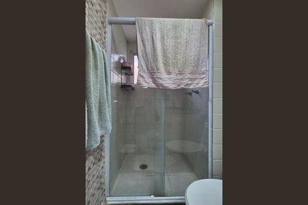 Apartamento à venda com 64m², 3 quartos e 1 vaga Apartamento à venda com 64m², 3 quartos e 1 vagaBanheiro da Suíte