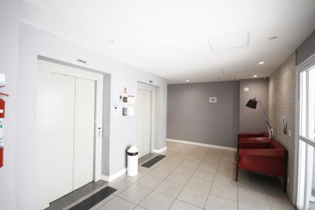 Hall de entrada de apartamento para alugar com 1 quarto, 35m² em Cambuci, São Paulo