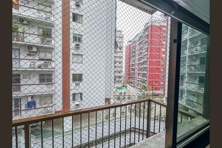 Apartamento para alugar com 80m², 2 quartos e 1 vaga