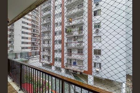 Apartamento para alugar com 80m², 2 quartos e 1 vaga