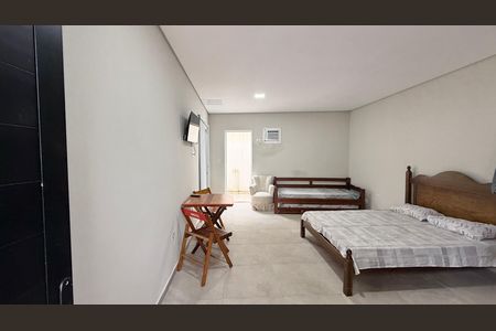 Sala de casa para alugar com 1 quarto, 40m² em Vila Julia, Guarujá