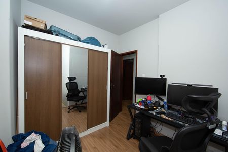 Apartamento à venda com 115m², 3 quartos e sem vaga Apartamento à venda com 115m², 3 quartos e sem vagaQUARTO2