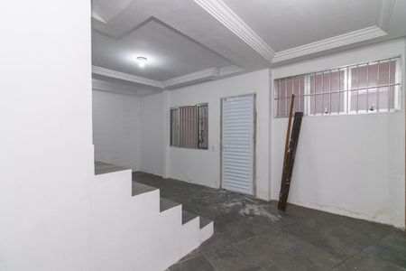 Casa à venda com 300m², 5 quartos e 2 vagas Casa à venda com 300m², 5 quartos e 2 vagassala