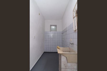 Casa à venda com 300m², 5 quartos e 2 vagas Casa à venda com 300m², 5 quartos e 2 vagasÁrea de Serviço