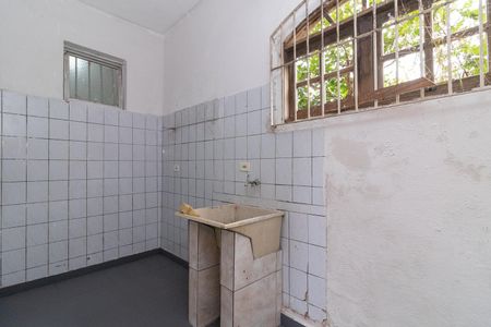 Casa à venda com 300m², 5 quartos e 2 vagas Casa à venda com 300m², 5 quartos e 2 vagasÁrea de Serviço