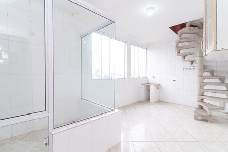 Casa à venda com 300m², 5 quartos e 2 vagas Casa à venda com 300m², 5 quartos e 2 vagasÁrea de Serviço