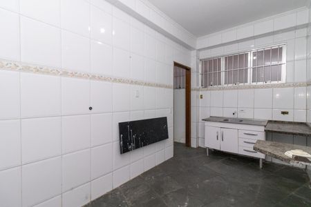Casa à venda com 300m², 5 quartos e 2 vagas Casa à venda com 300m², 5 quartos e 2 vagasCozinha