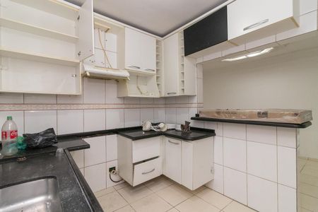 Casa à venda com 300m², 5 quartos e 2 vagas Casa à venda com 300m², 5 quartos e 2 vagasCozinha