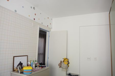 Apartamento para alugar com 84m², 2 quartos e 2 vagasQuarto