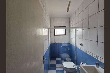 Casa à venda com 157m², 2 quartos e 2 vagas Casa à venda com 157m², 2 quartos e 2 vagasBanheiro Social