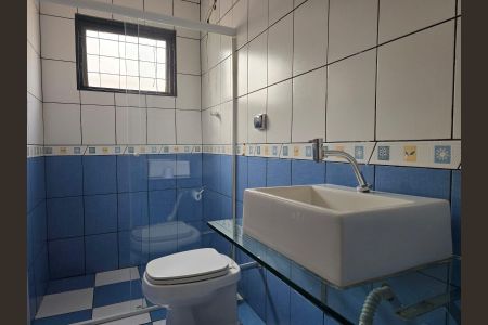Banheiro Social de casa à venda com 2 quartos, 157m² em Jardim Cocaia, Guarulhos