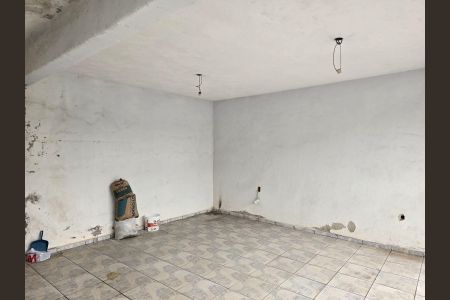Garagem de casa à venda com 2 quartos, 157m² em Jardim Cocaia, Guarulhos