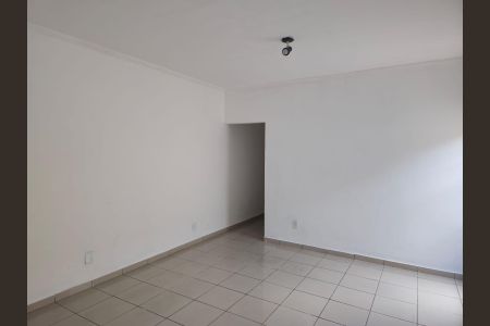 Casa à venda com 157m², 2 quartos e 2 vagas Casa à venda com 157m², 2 quartos e 2 vagasSala