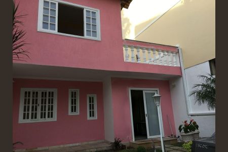 Casa de condomínio para alugar com 90m², 3 quartos e 1 vaga
