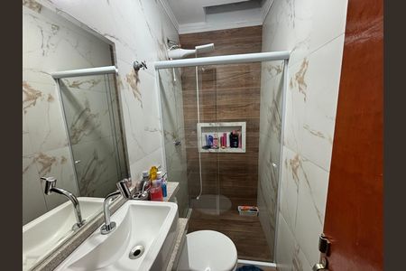 Casa para alugar com 180m², 3 quartos e 2 vagas Casa para alugar com 180m², 3 quartos e 2 vagasBanheiro da Suíte 2
