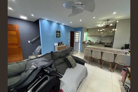 Casa para alugar com 180m², 3 quartos e 2 vagas Casa para alugar com 180m², 3 quartos e 2 vagasSala