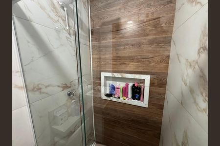 Casa para alugar com 180m², 3 quartos e 2 vagas Casa para alugar com 180m², 3 quartos e 2 vagasBanheiro da Suíte 2