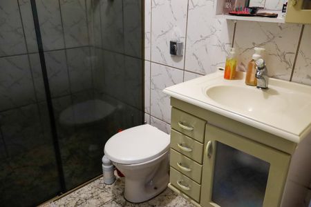 Casa à venda com 166m², 3 quartos e 2 vagas Casa à venda com 166m², 3 quartos e 2 vagasBanheiro
