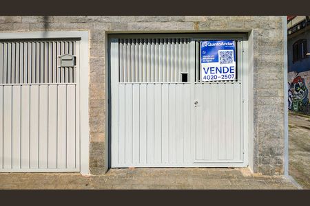 Casa à venda com 166m², 3 quartos e 2 vagas Casa à venda com 166m², 3 quartos e 2 vagasplaca