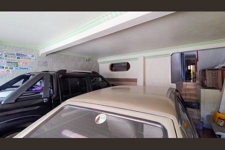 Casa à venda com 166m², 3 quartos e 2 vagas Casa à venda com 166m², 3 quartos e 2 vagasGaragem